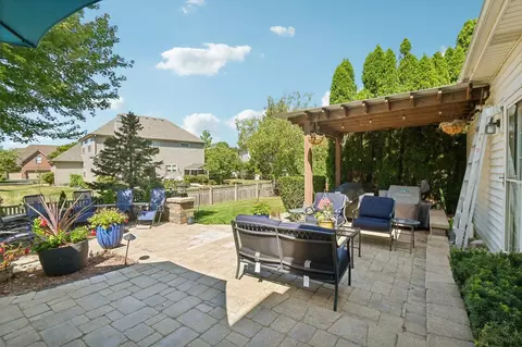 Exterior - 13422 Lindengate Ct, Plainfield, IL 60585 photo 4 of 6