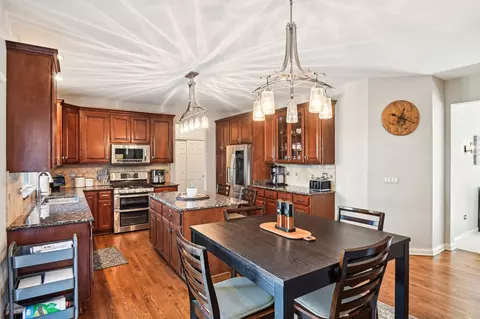 Kitchen - 13422 Lindengate Ct, Plainfield, IL 60585 photo 2 of 4