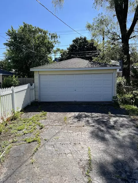 3913 Prairie Ave, Brookfield, IL 60513 photo 2
