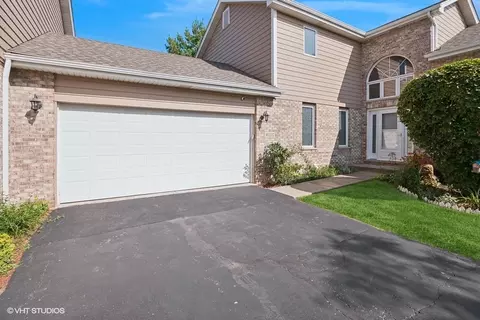 19335 Cormoy Ln, Tinley Park, IL 60487