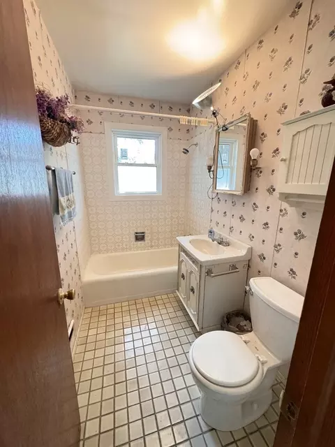 3314 Washington St, Mchenry, IL 60050 photo 10