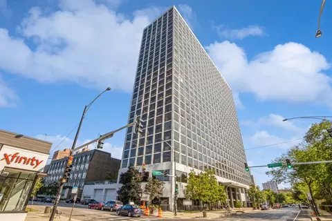 4343 N Clarendon Ave #708, Chicago, IL 60613