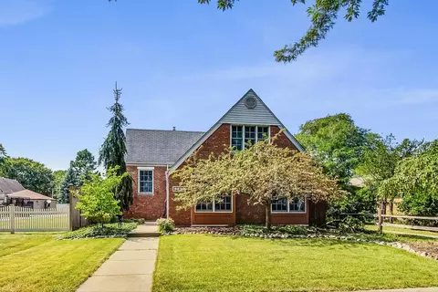 9824 S Saint Louis Ave, Evergreen Park, IL 60805