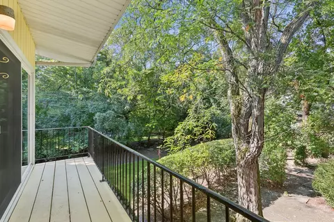Exterior - 724 Willow Tree Ln, Glencoe, IL 60022 photo 3 of 7