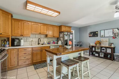 1036 W Eureka St, Braidwood, IL 60408 photo 6