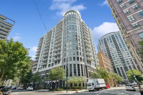 421 W Huron St #1203, Chicago, IL 60654