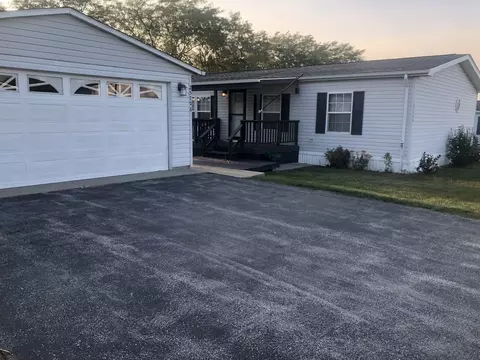 25726 Olympic Dr, Monee, IL 60449