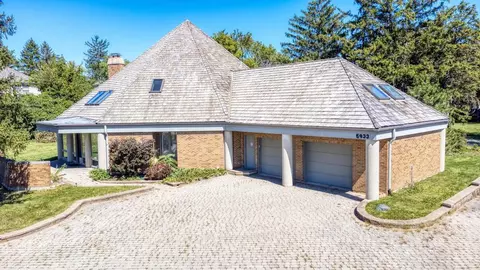 5933 S Cass Ave, Westmont, IL 60559