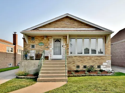 4505 W 66th Pl, Chicago, IL 60629