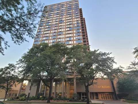 5320 N Sheridan Rd #2510, Chicago, IL 60640