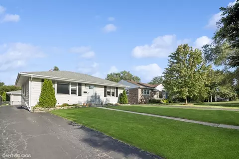 443 S Addison Ave, Villa Park, IL 60181