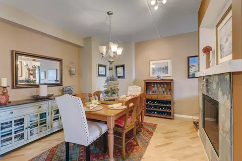 656 Pearson St #702C, Des Plaines, IL 60016 photo 6