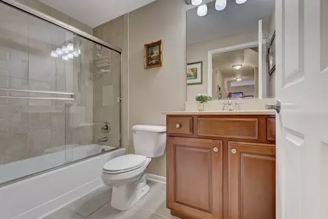 656 Pearson St #702C, Des Plaines, IL 60016 photo 13