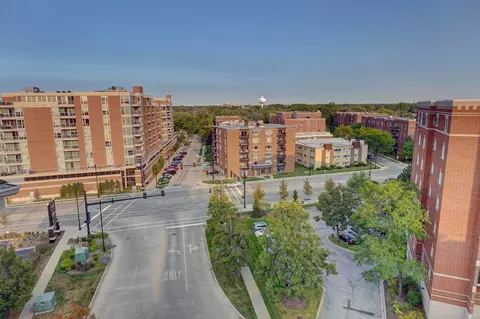 656 Pearson St #702C, Des Plaines, IL 60016 photo 28