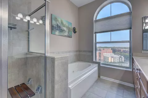 656 Pearson St #702C, Des Plaines, IL 60016 photo 21
