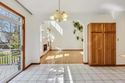 565 Goodwin Dr, Bolingbrook, IL 60440 photo 11