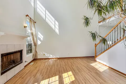 565 Goodwin Dr, Bolingbrook, IL 60440 photo 7