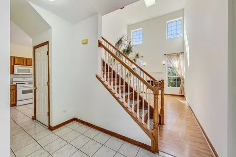 565 Goodwin Dr, Bolingbrook, IL 60440 photo 5