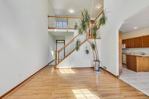 565 Goodwin Dr, Bolingbrook, IL 60440 photo 8