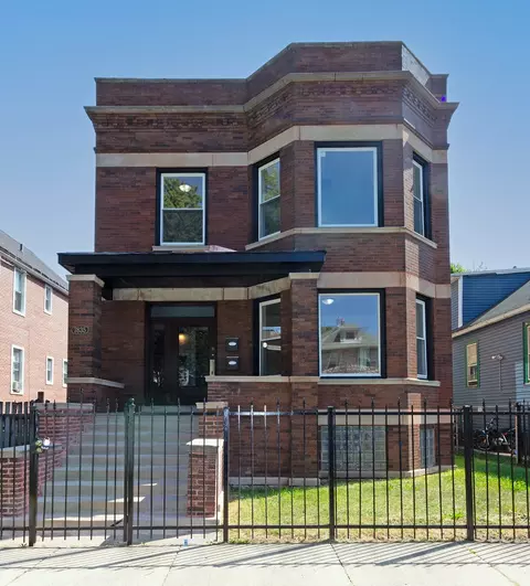 7835 S Muskegon Ave, Chicago, IL 60649