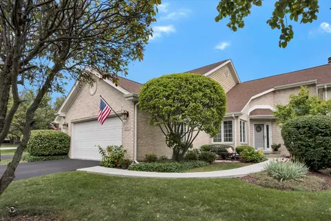 16821 Spicebush Ln, Orland Park, IL 60467