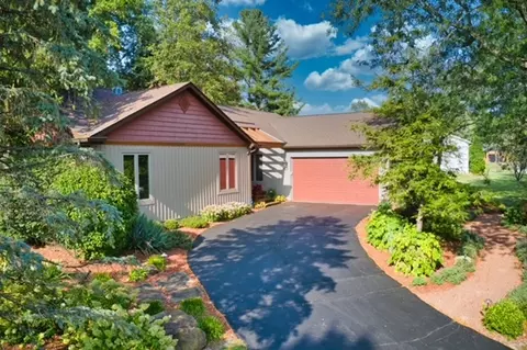 85 Tanglewood Trl, Valparaiso, IN 46385