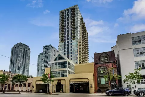 1212 N Lasalle St #2709, Chicago, IL 60610
