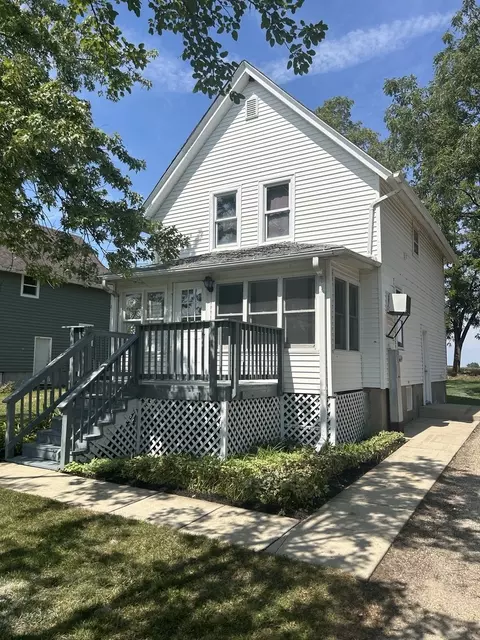 47 W386 Ic Trl, Maple Park, IL 60151