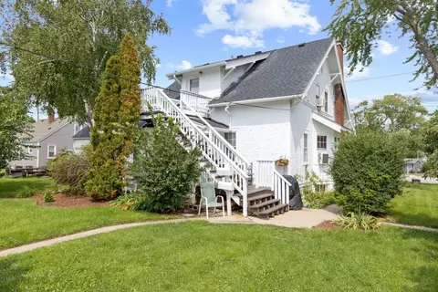 1411 N Richmond Rd, Mchenry, IL 60050