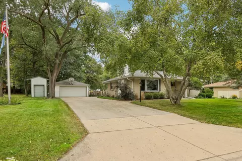 5205 44th St S, Milwaukee, WI 53220