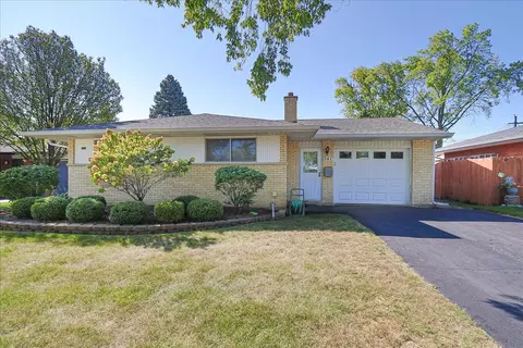 361 Lance Dr, Des Plaines, IL 60016