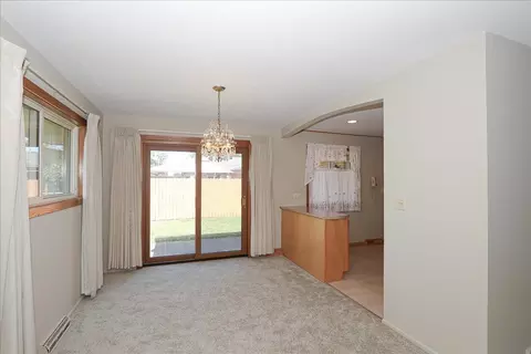 Dining - 361 Lance Dr, Des Plaines, IL 60016 photo 2 of 2