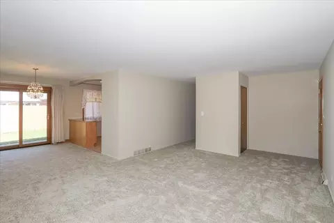 Living - 361 Lance Dr, Des Plaines, IL 60016 photo 3 of 4
