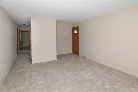 Living - 361 Lance Dr, Des Plaines, IL 60016 photo 4 of 4