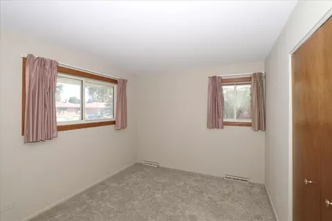 Bedroom - 361 Lance Dr, Des Plaines, IL 60016 photo 3 of 4
