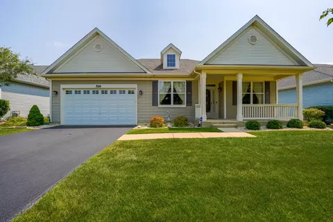 516 Homeview Dr, Oswego, IL 60543
