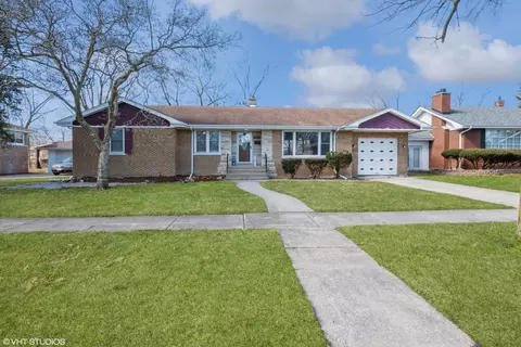 14726 Dearborn St, Dolton, IL 60419
