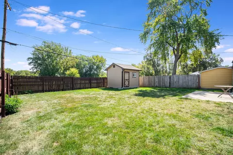 Exterior - 832 Gates St, Aurora, IL 60505 photo 3 of 3
