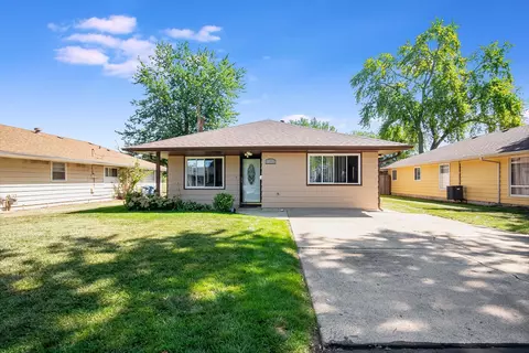Other - 832 Gates St, Aurora, IL 60505 photo 1 of 3