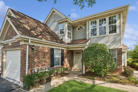 1173 Russellwood Ct, Buffalo Grove, IL 60089