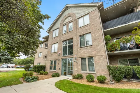 10298 Southwest Hwy #2D, Chicago Ridge, IL 60415