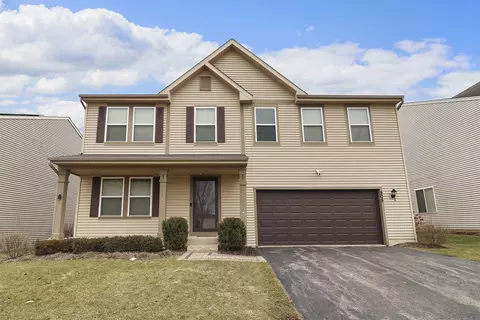 905 Brahms Rd, Volo, IL 60073