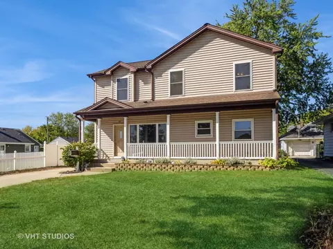 Exterior - 108 N Marion Ave, Bartlett, IL 60103 photo 2 of 6