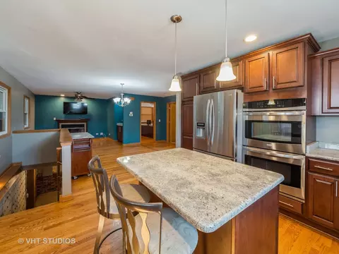 Kitchen - 108 N Marion Ave, Bartlett, IL 60103 photo 1 of 2
