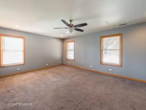 Living - 108 N Marion Ave, Bartlett, IL 60103 photo 2 of 5