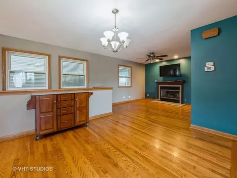 Living - 108 N Marion Ave, Bartlett, IL 60103 photo 5 of 5