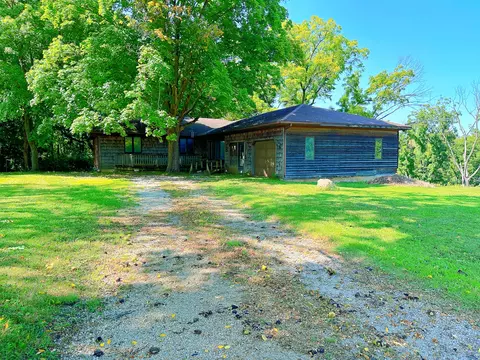 2328 Teegardin Rd, Streator, IL 61364