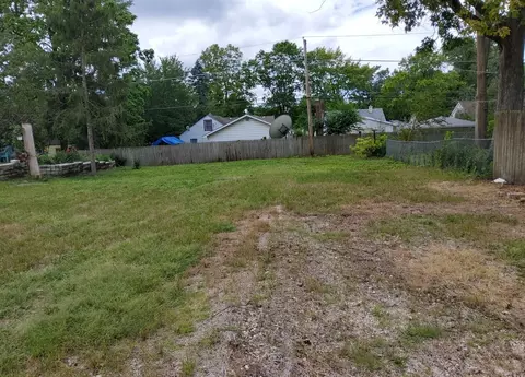 1807 N Wilcox St, Crest Hill, IL 60403