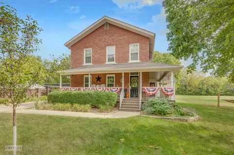 402 Liberty St, Yorkville, IL 60560