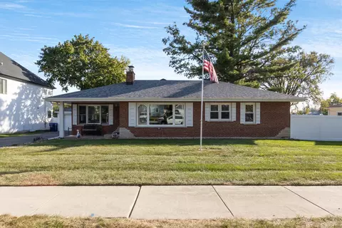 7119 W 114th St, Worth, IL 60482